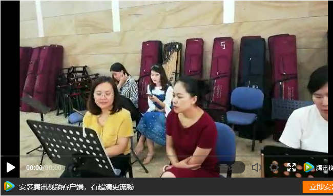 学员们演唱念词《金菊香》,G调。开赞者:路章伟。打击乐伴奏:李根,荆月洁。笙伴奏:张亚楠。笛伴奏:程天健教授。