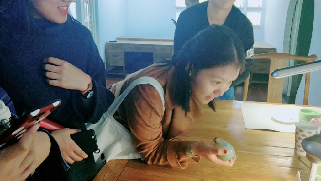 同学们积极提问