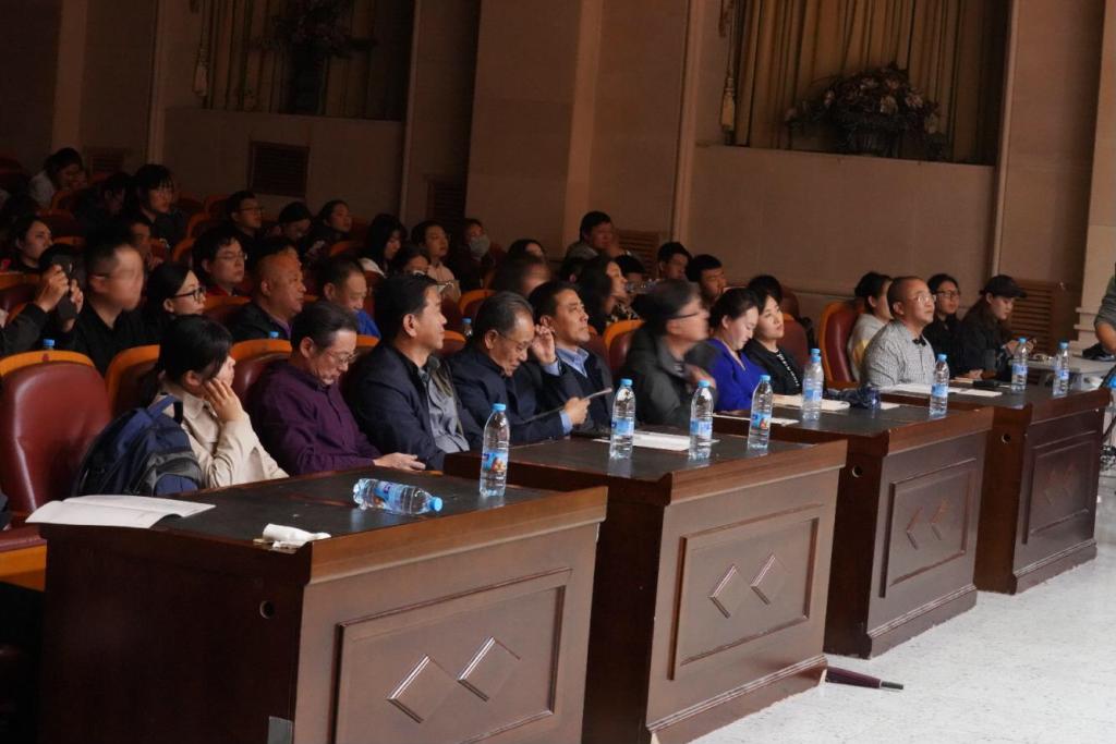 图十 音乐会现场座无虚席