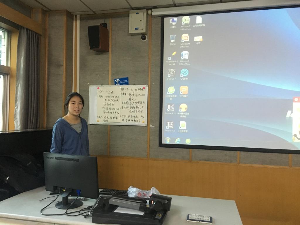 D组同学进行项目路演